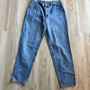Vintage Levi’s 550 Mom Jeans USA Made High Rise Relaxed Fit 16L